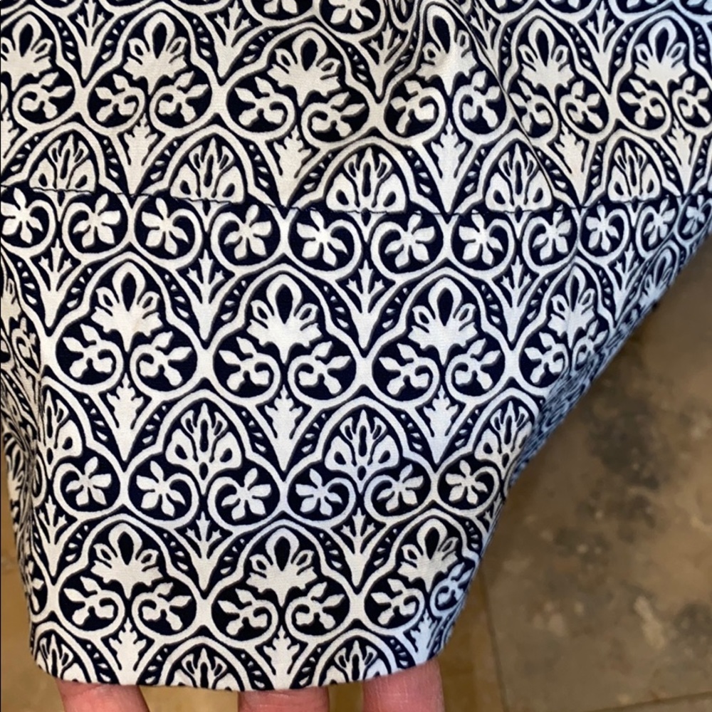 Tory Burch pleated navy and white  skirt 12 - Picture 5 of 14